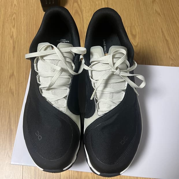 [275]온러닝 파프 클라우드몬스터 하이퍼 블랙 새상품