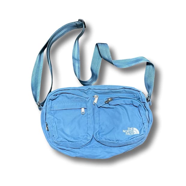 노스페이스 빈티지 크로스백 하늘색 가방