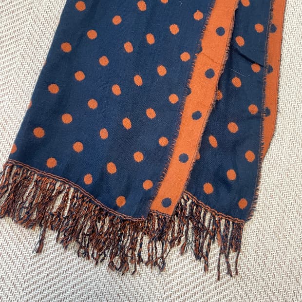 빈티지 리버시블 도트 머플러 