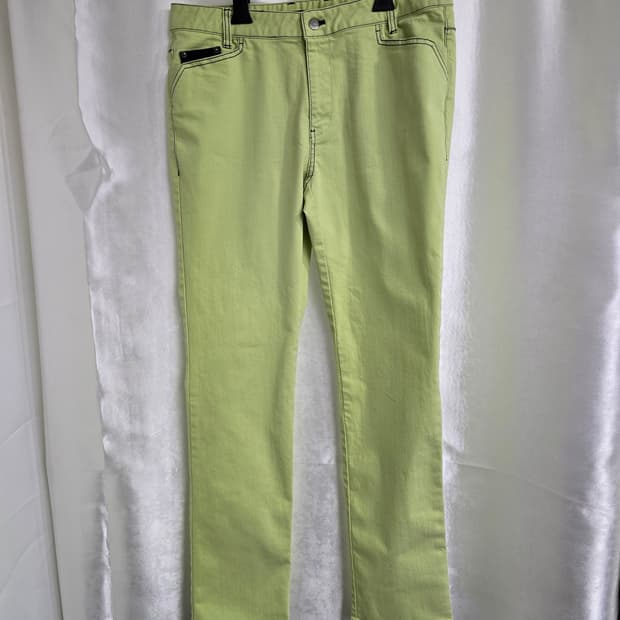 먼싱웨어 연두색 면바지 (1906)