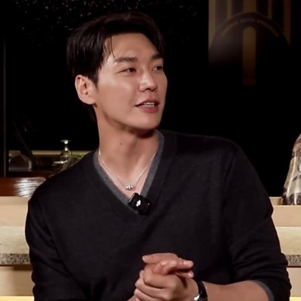 [1] 노이스 레이어드 브이넥 메리노 니트