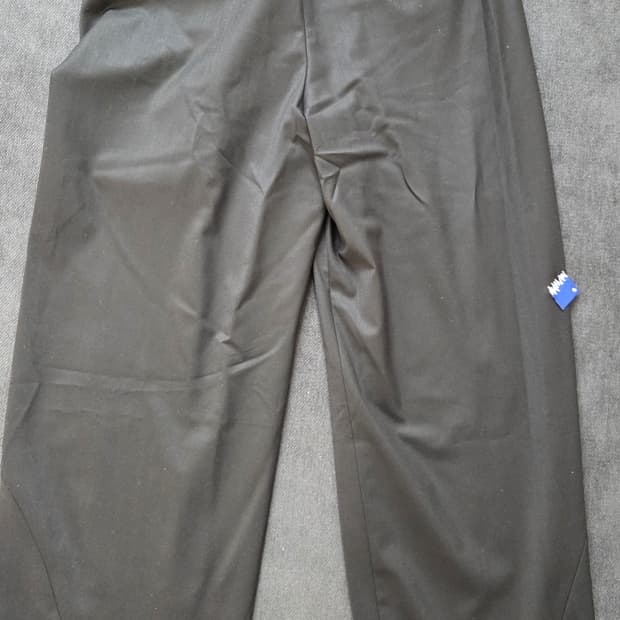 자라 아더에러 테이퍼드 트라우저