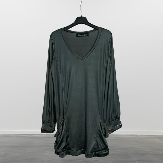 HEAVEN AND EARTH 지퍼 디테일 롱 슬리브