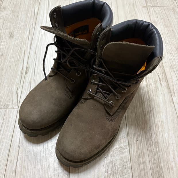 팀버랜드 프리미엄 6인치 워커 부츠 브라운 260