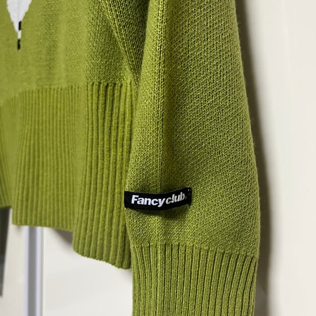 팬시클럽 크롭 니트