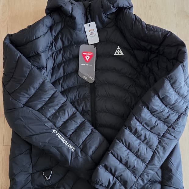 나이키 ACG 라바 플로우 패딩 블랙 L 새상품