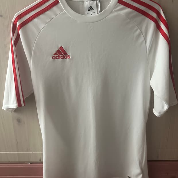 아디다스 반팔티