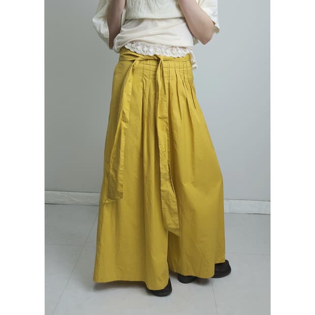 와이드 핀턱 팬츠