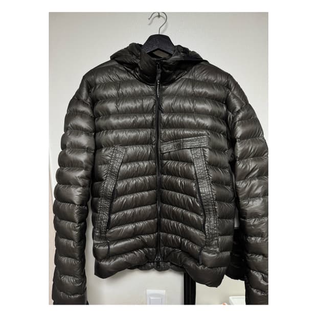 Cp컴퍼니 dd쉘 패딩