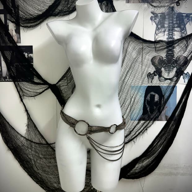 Snake leather chain belt