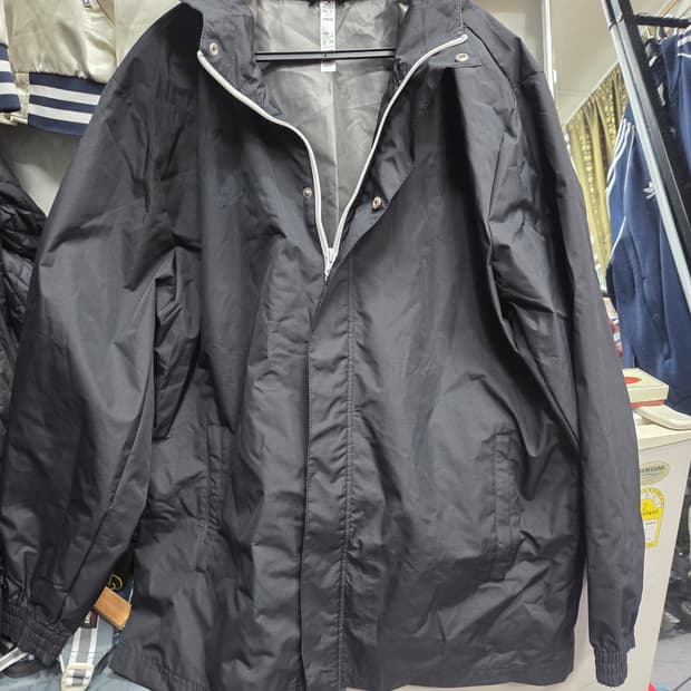 아디다스 후드  바람막이