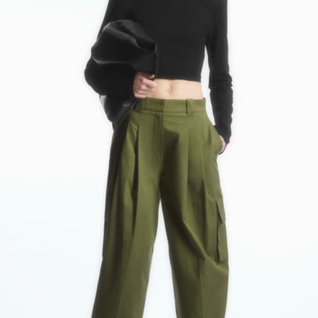 COS 코스 배럴 레그 카고 포켓 트라우저 팬츠 바지 카키