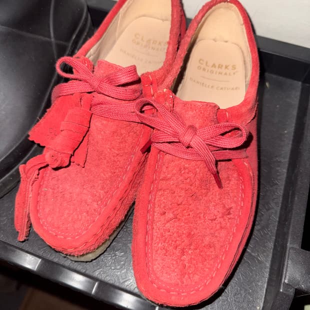 클락스 다니엘 카타리 왈라비 레드 245