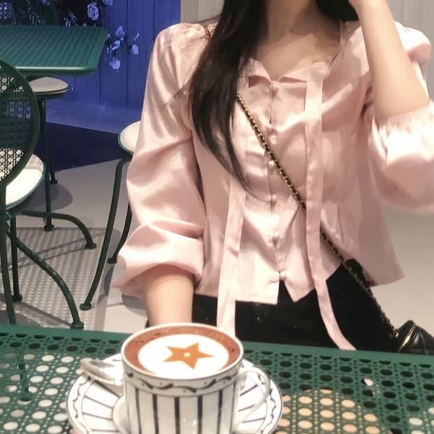 (정가 54000원)제니오- 메이 빈 블라우스(피치 핑크 컬러)