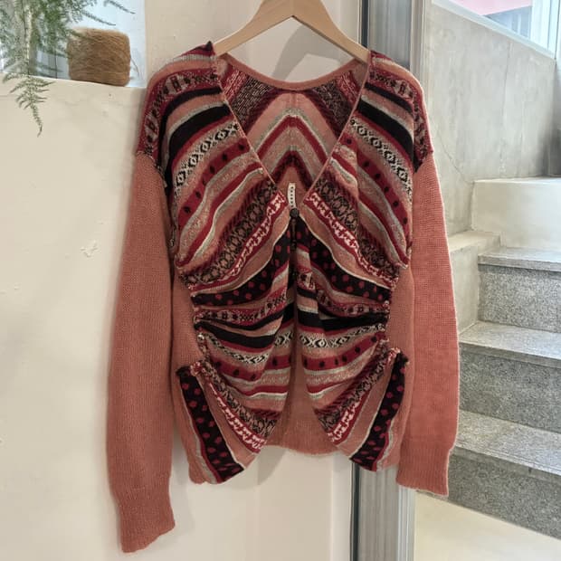 스나오 쿠와하라 가디건