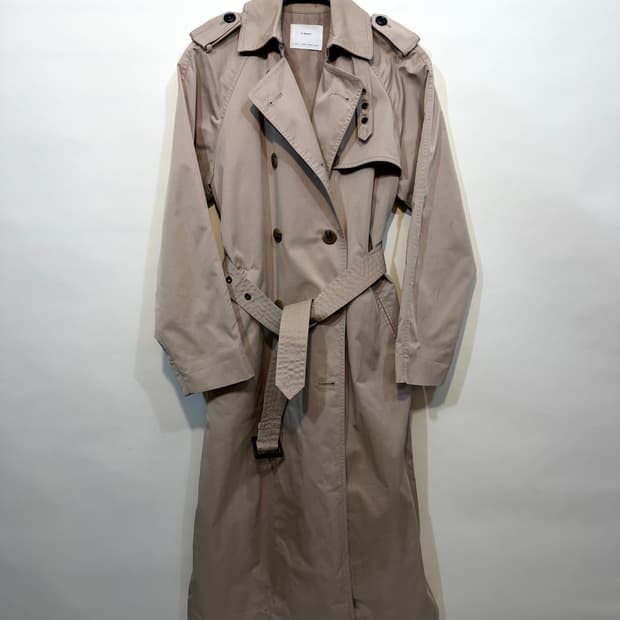  LUCA 트렌치 코트