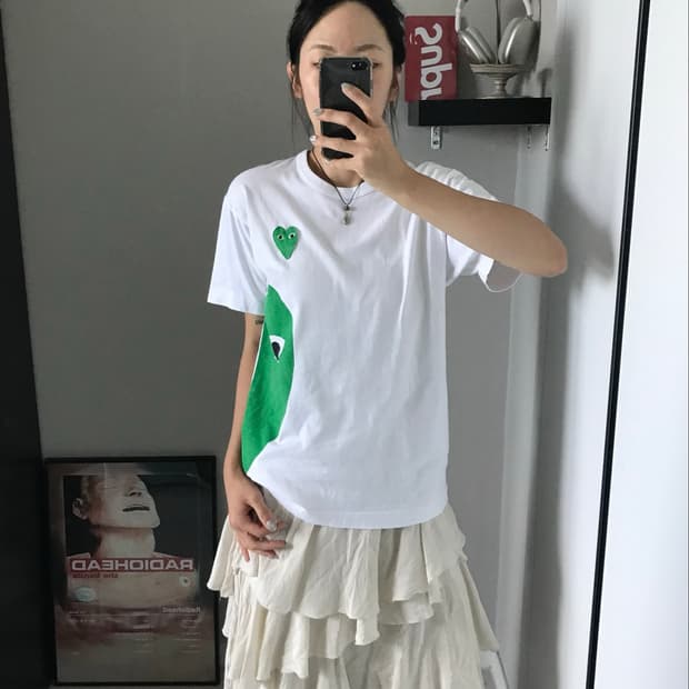 꼼데가르송 그린 와펜 화이트 반팔티