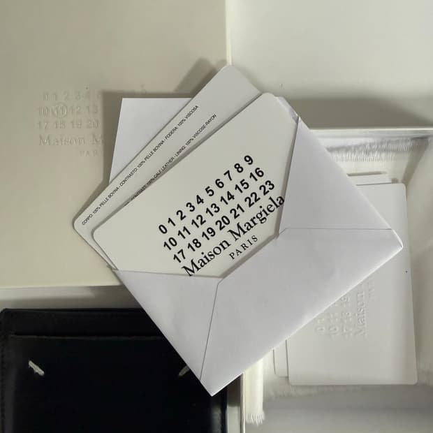 메종 마르지엘라 카드지갑