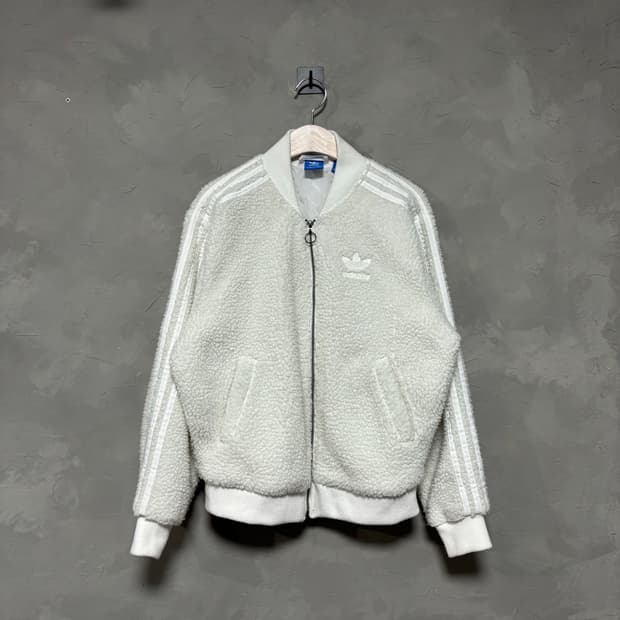 아디다스 파이어버드 후리스 화이트