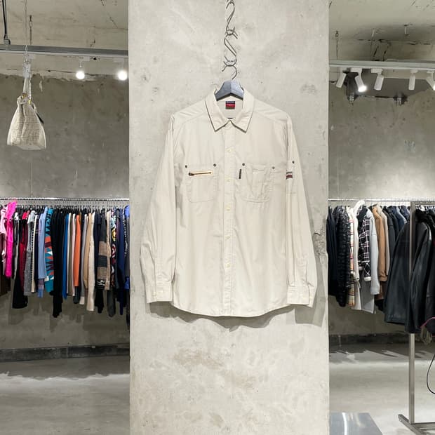 챔피온 라이트 베이지 트윈 포켓 워크 셔츠