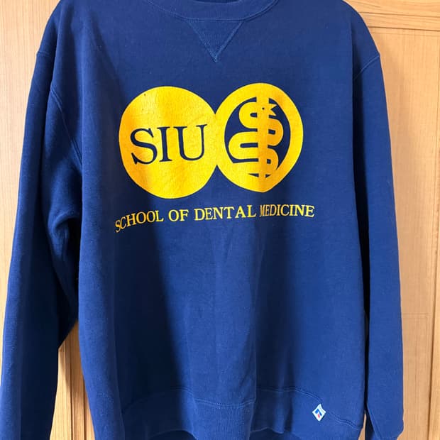 러셀 미국 대학  프린팅 맨투맨