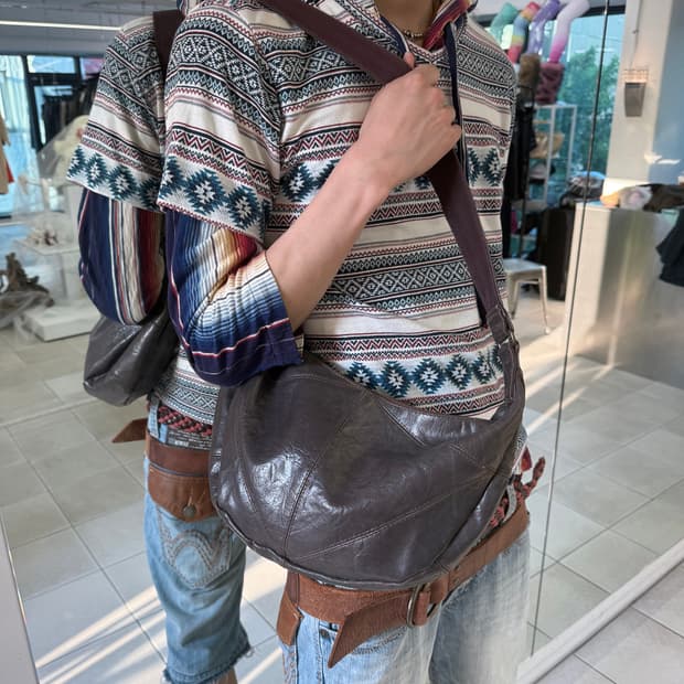 leather shoulder bag