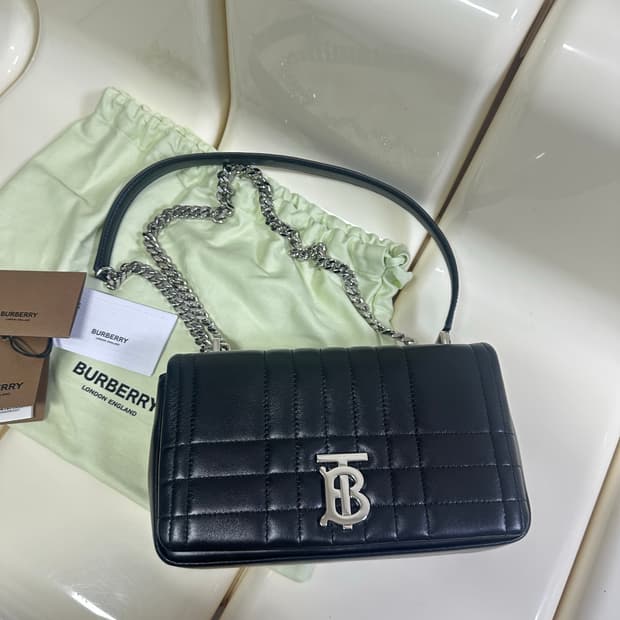 [새상품급 정품] 버버리 롤라백 스몰 블랙