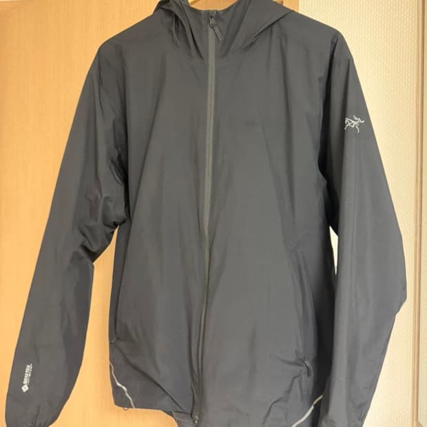 아크테릭스 솔라노 L 사이즈 블랙   상태 8.8/10 구하기 어려운 모