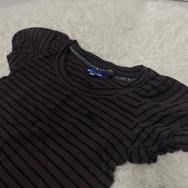 버버리 브라운스트라이프반팔티