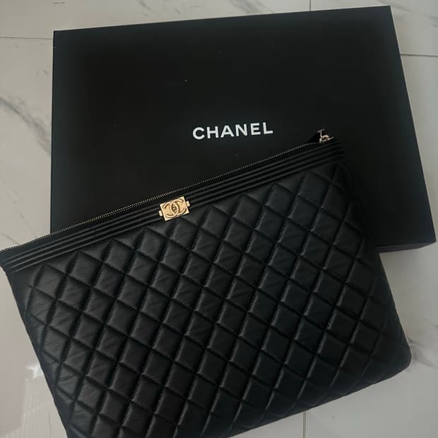 샤넬 보이클러치 라지 금장