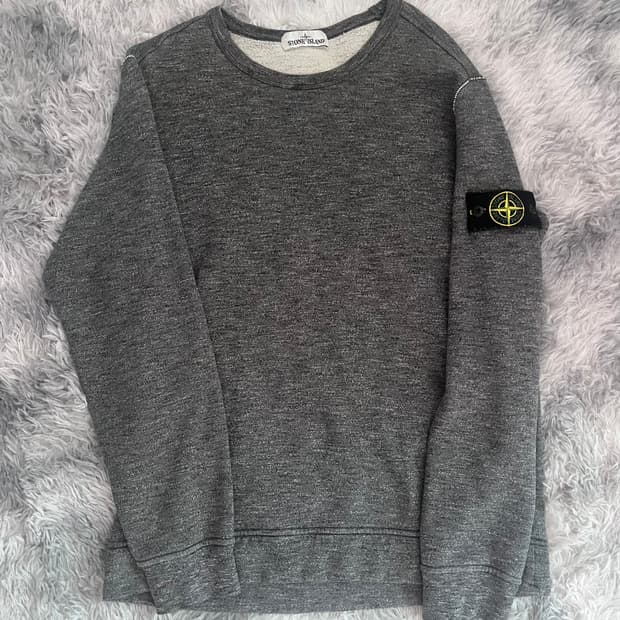 스톤아일랜드 맨투맨 그레이