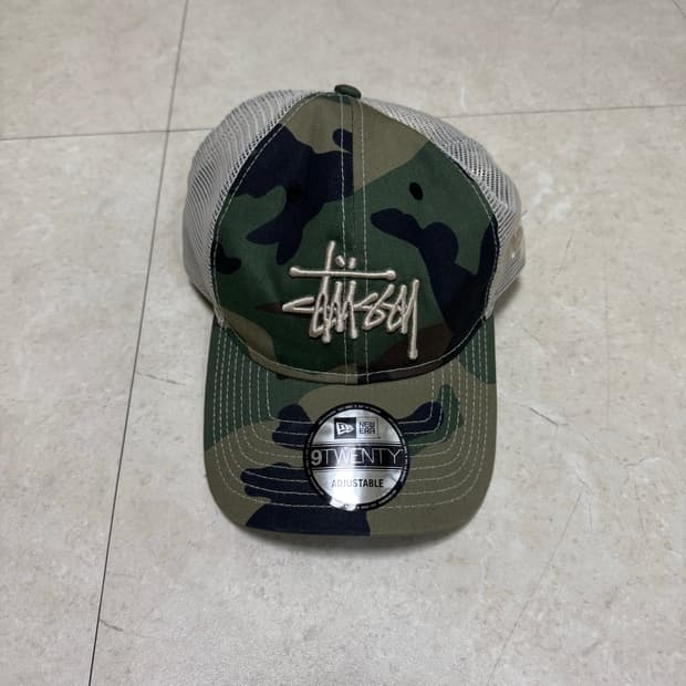 스투시 뉴에라 카모볼캡
