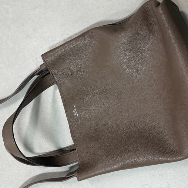A.P.C. 가죽 숄더백
