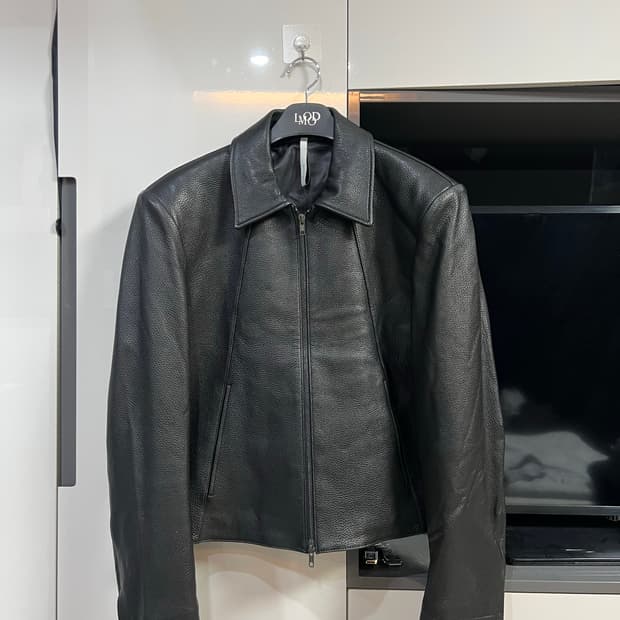 노이어 고트 슈렁큰 레더 자켓_블랙 50
