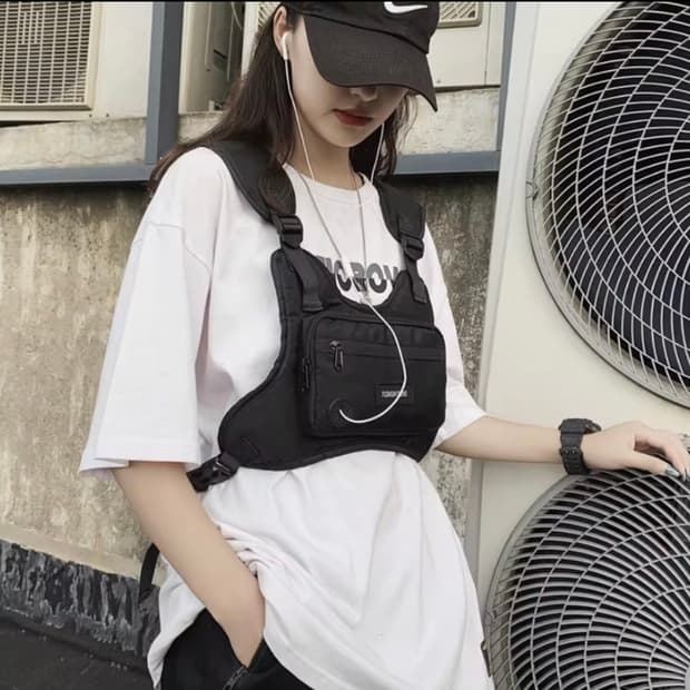 배달 러닝 트레킹 조끼가방 판매 합니다