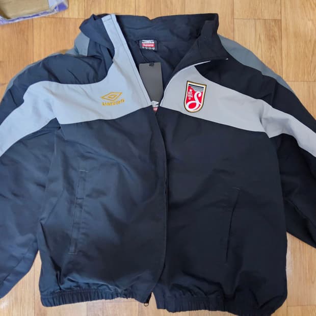 슈프림 엄브로 바람막이 [M]