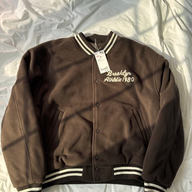 브라운 컬러감 하나 정말 잘 뽑은 스파오 바시티 자켓 Lㅓ