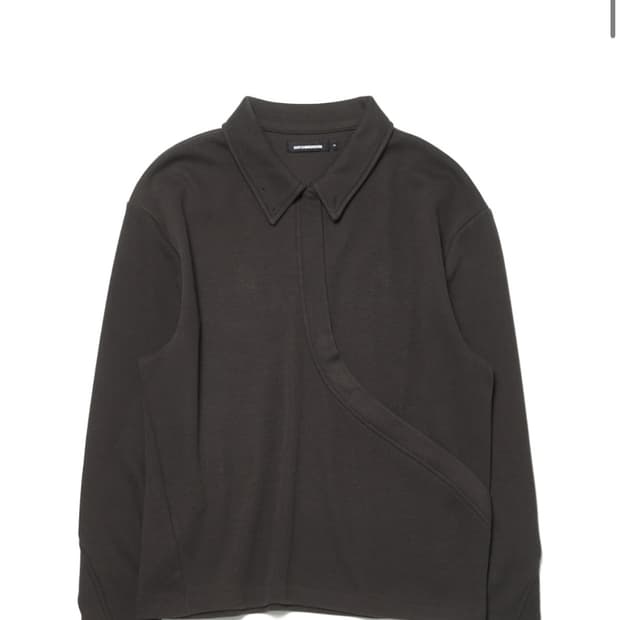 해칭룸 리버 폴로티 머드브라운