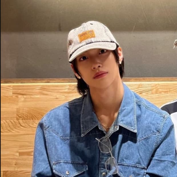 데우스 볼캡 새상품 (라이즈 원빈 착용 ,데이식스 영케이 착용)