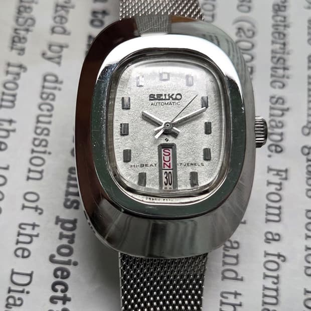 레어] 빈티지 세이코 하이비트 화이트 눈송이판 여성용 브레이슬릿 ver.