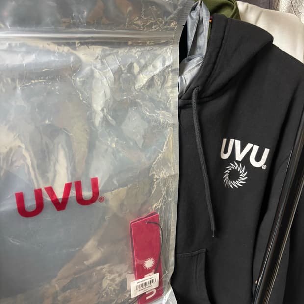 uvu 인시그니아 지퍼후드 후드집업 L size
