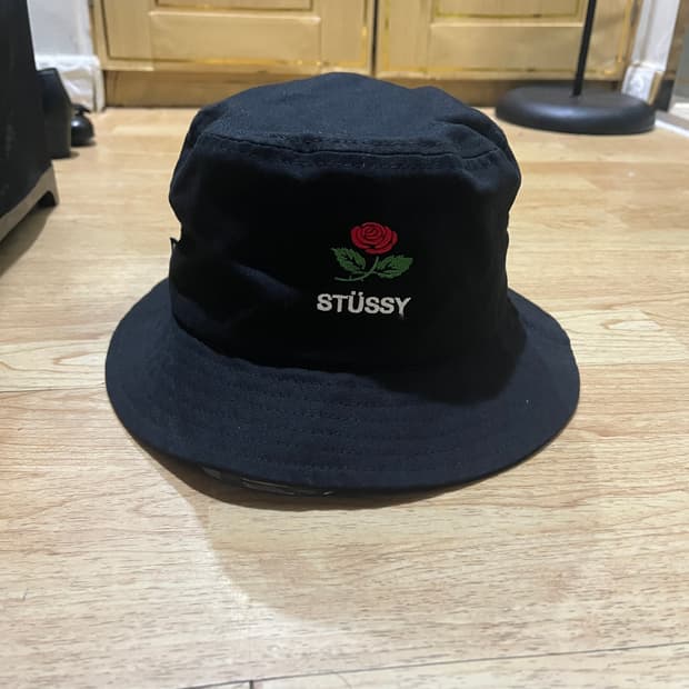 정품 스투시 라 브레아 로즈 버킷햇
