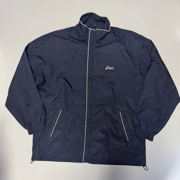 아식스 올드스쿨 밑단 스트링 파이핑 바람막이 자켓