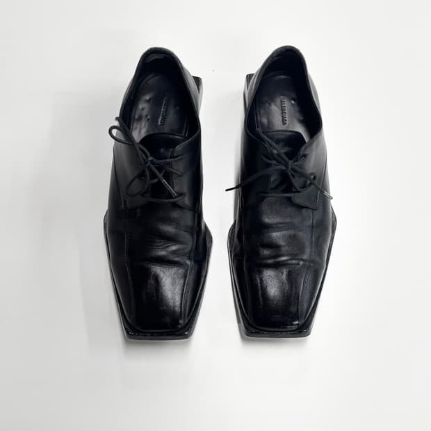 발렌시아가 19aw 블록림 더비