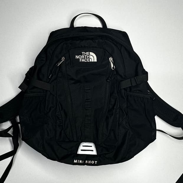 노스페이스 미니샷 블랙 백팩