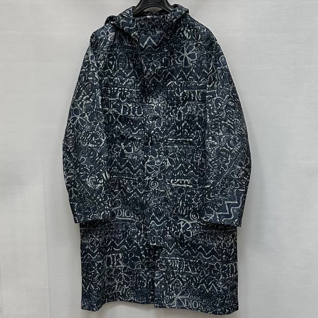 디올 x 스투시 로고 올오버 후드 코트 (105) 