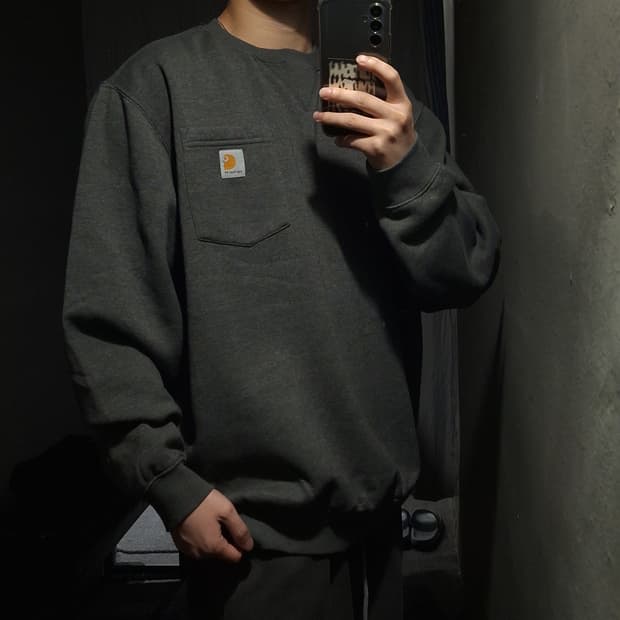 칼하트 그레이 체스트포켓 로고패치 기모 맨투맨 티셔츠 XL-2XL