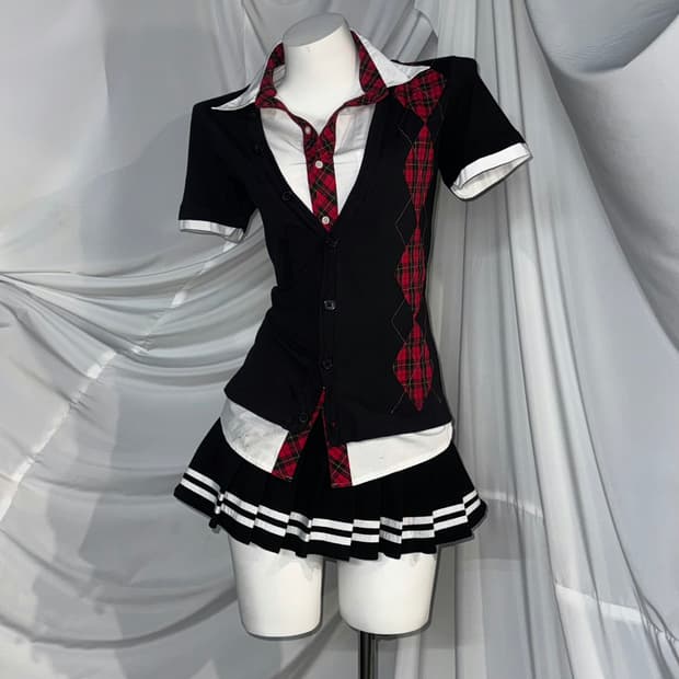 캐캐체 아무깔 레드체크 가디언 스쿨 프레피 코디세트