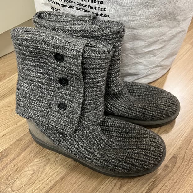 어그 카디 니트 부츠 그레이
