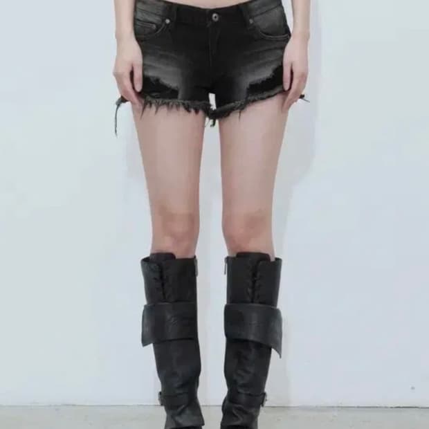 보헤미안서울 로우웨스트 반바지 쇼츠 블랙